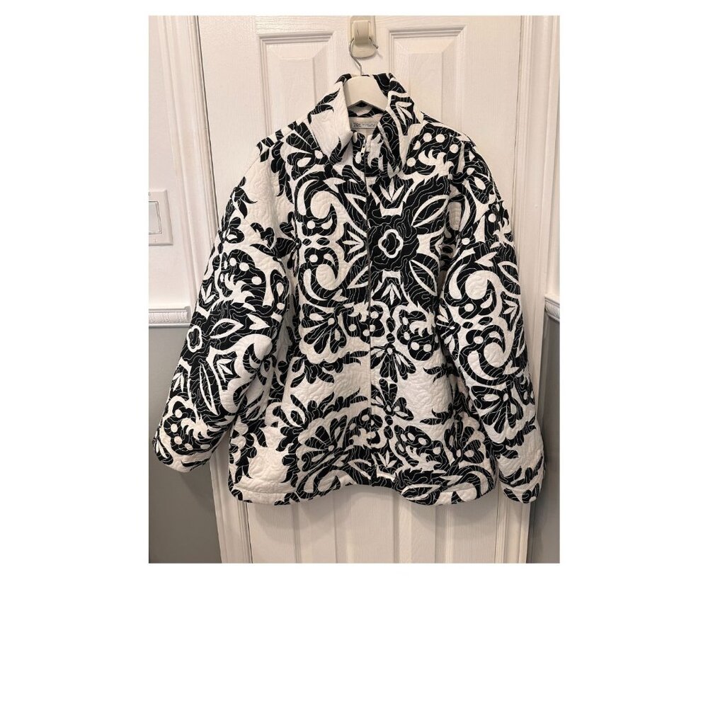 Zara black and White Quilted Jacket